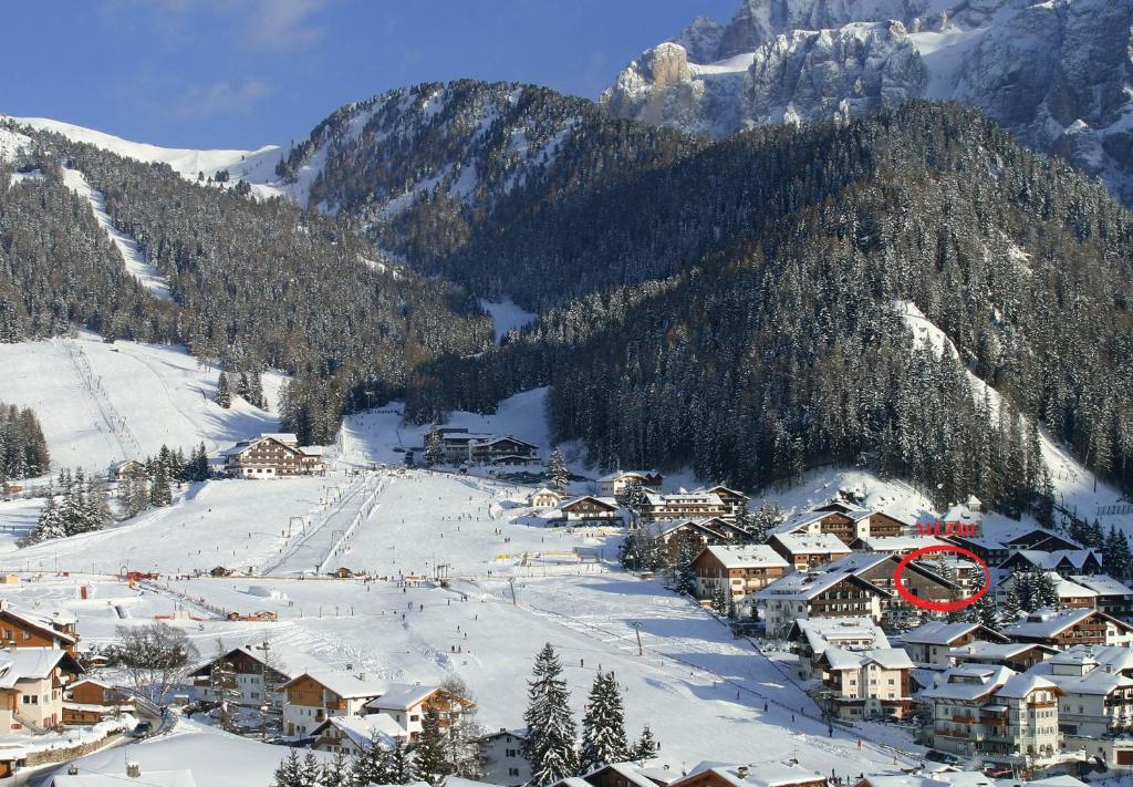 Garni Hotel Mezdi Selva di Val Gardena Exterior photo